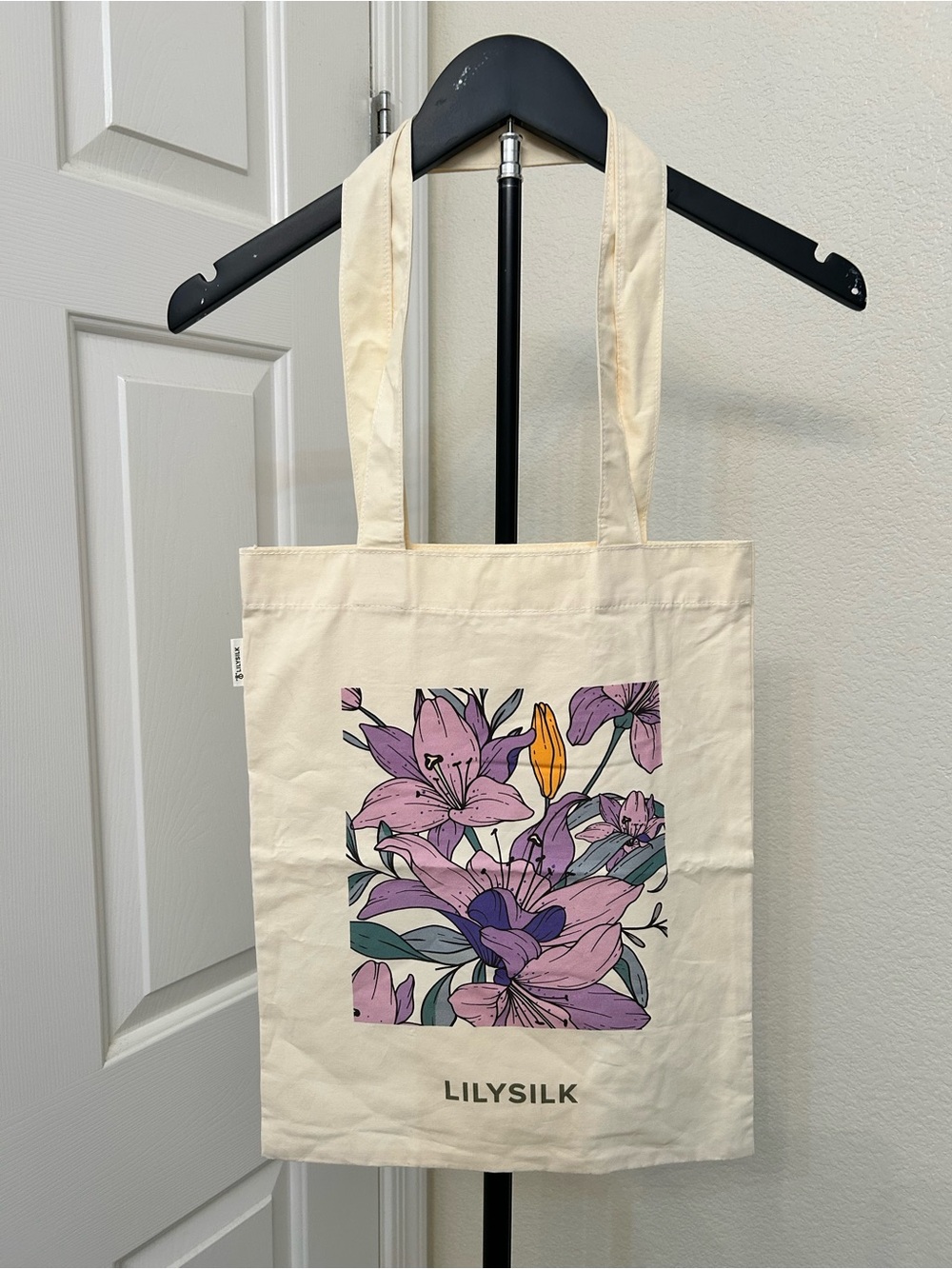 LILYSILK Cream Tote with Purple Floral Print
